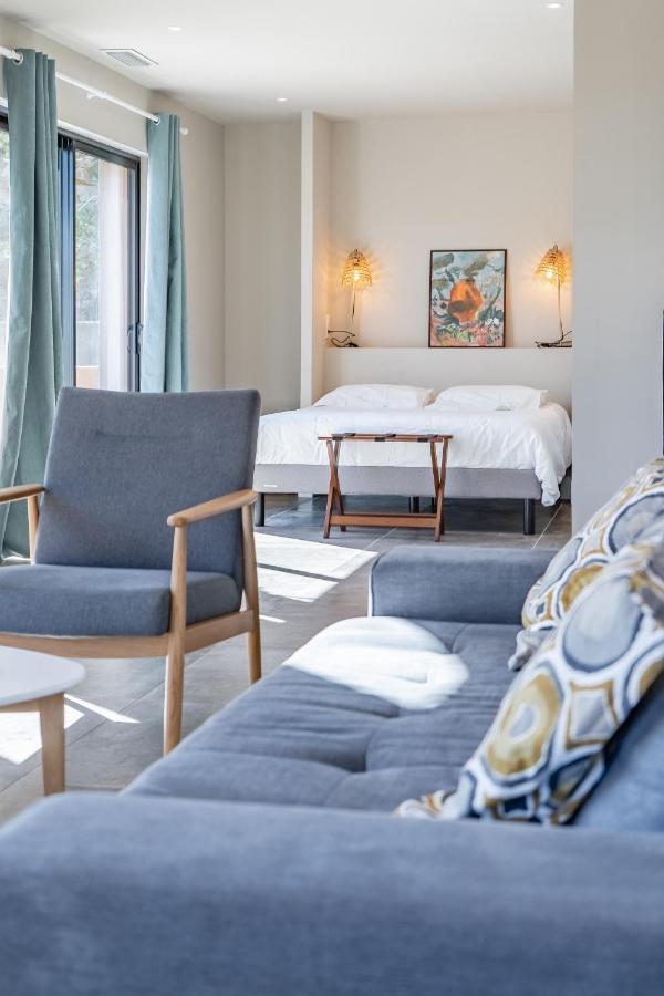 Loft D'Architecte Au Coeur D'Un Domaine Viticole Apartment ลากาเดียร์-ดาซูร์ ภายนอก รูปภาพ